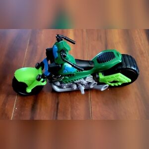 EUC Teenage Mutant Ninja Turtle Motorcycle Toy 2013